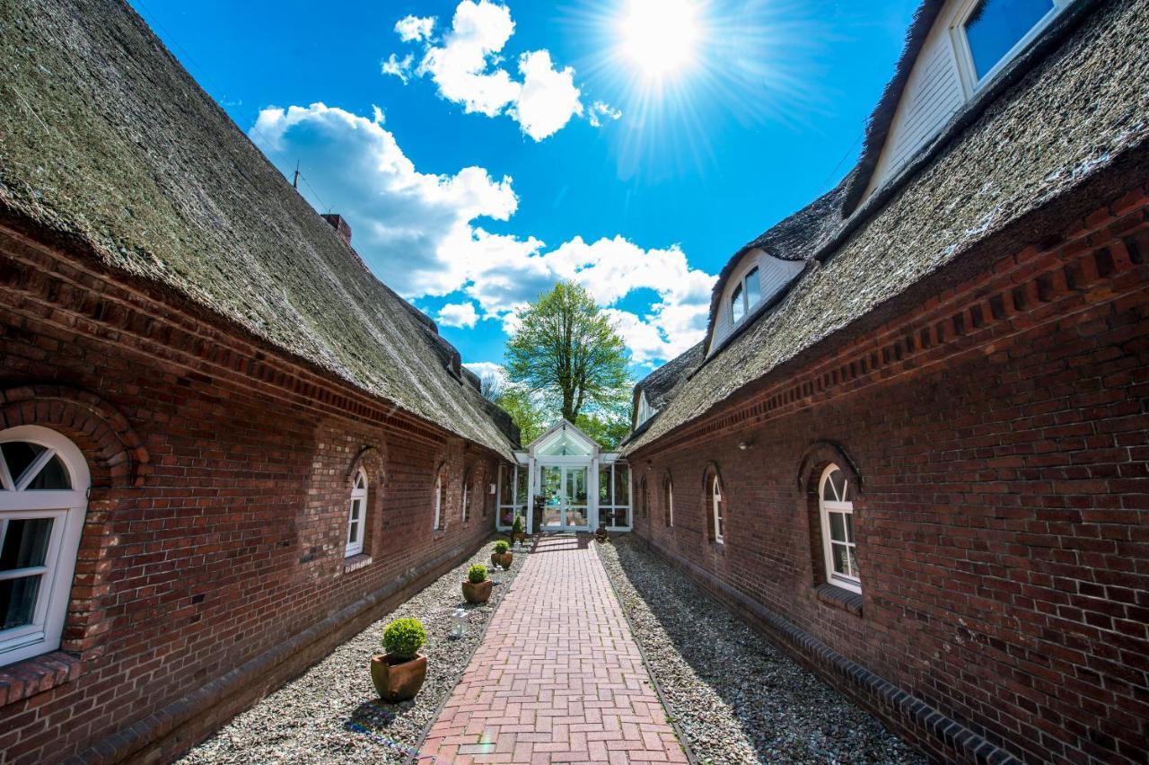 Hotel Gut Schoneworth Freiburg  エクステリア 写真