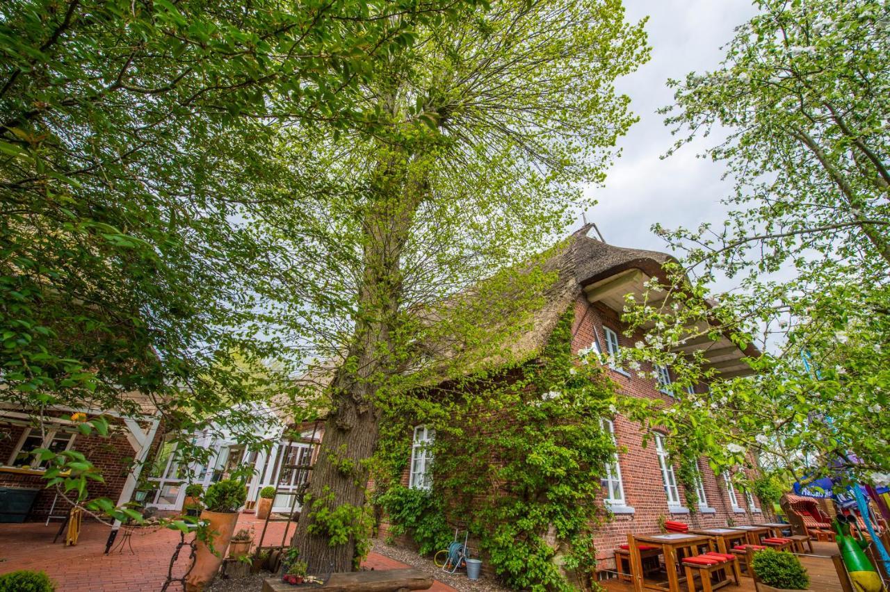 Hotel Gut Schoneworth Freiburg  エクステリア 写真